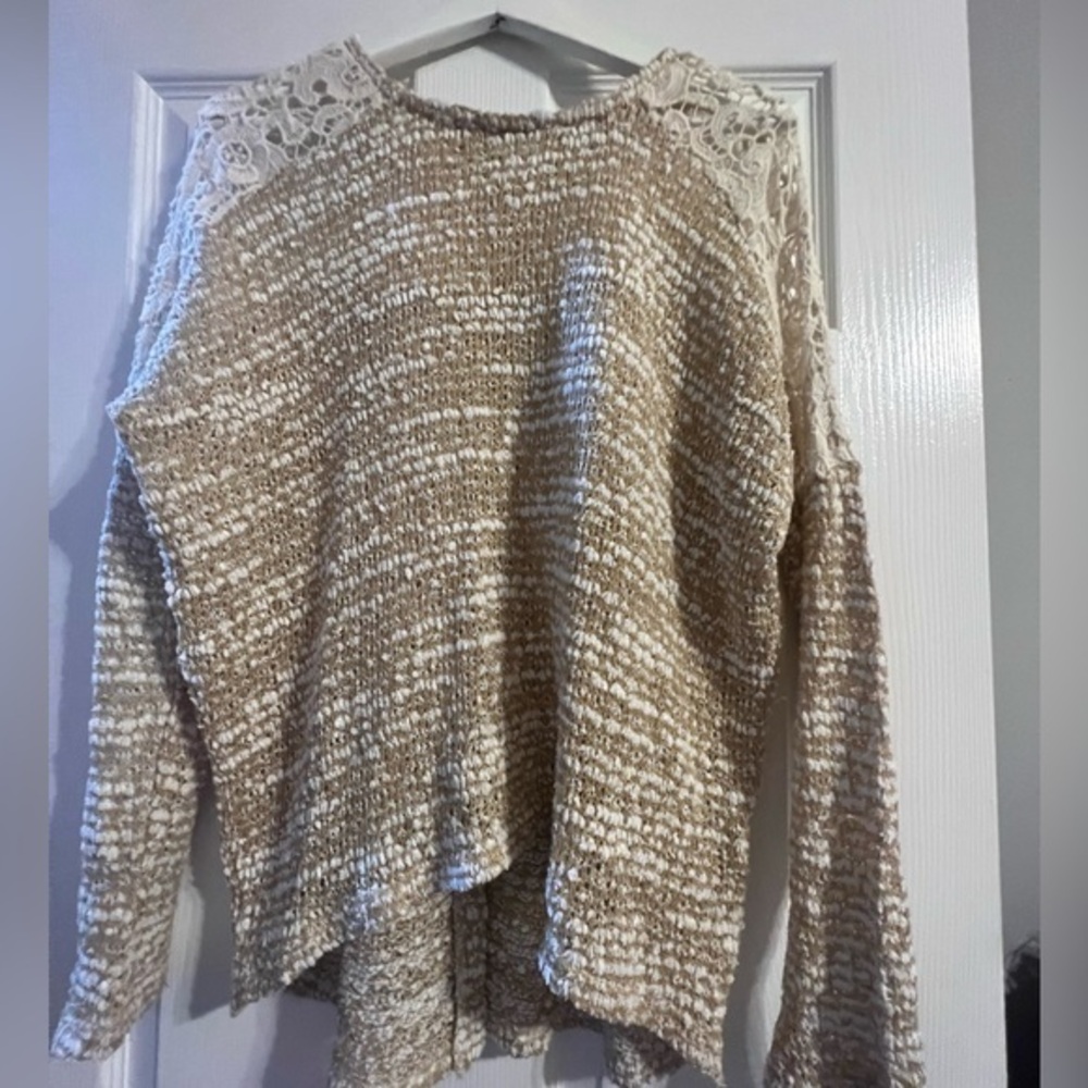 Altar’d State sweater top size small‎